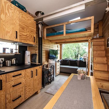 Tiny House - Chatka V Rezi U Prahy Husinec  Zewnętrze zdjęcie