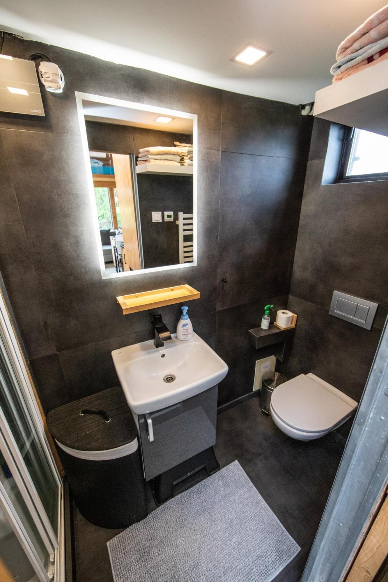 Tiny House - Chatka V Rezi U Prahy Husinec  Zewnętrze zdjęcie